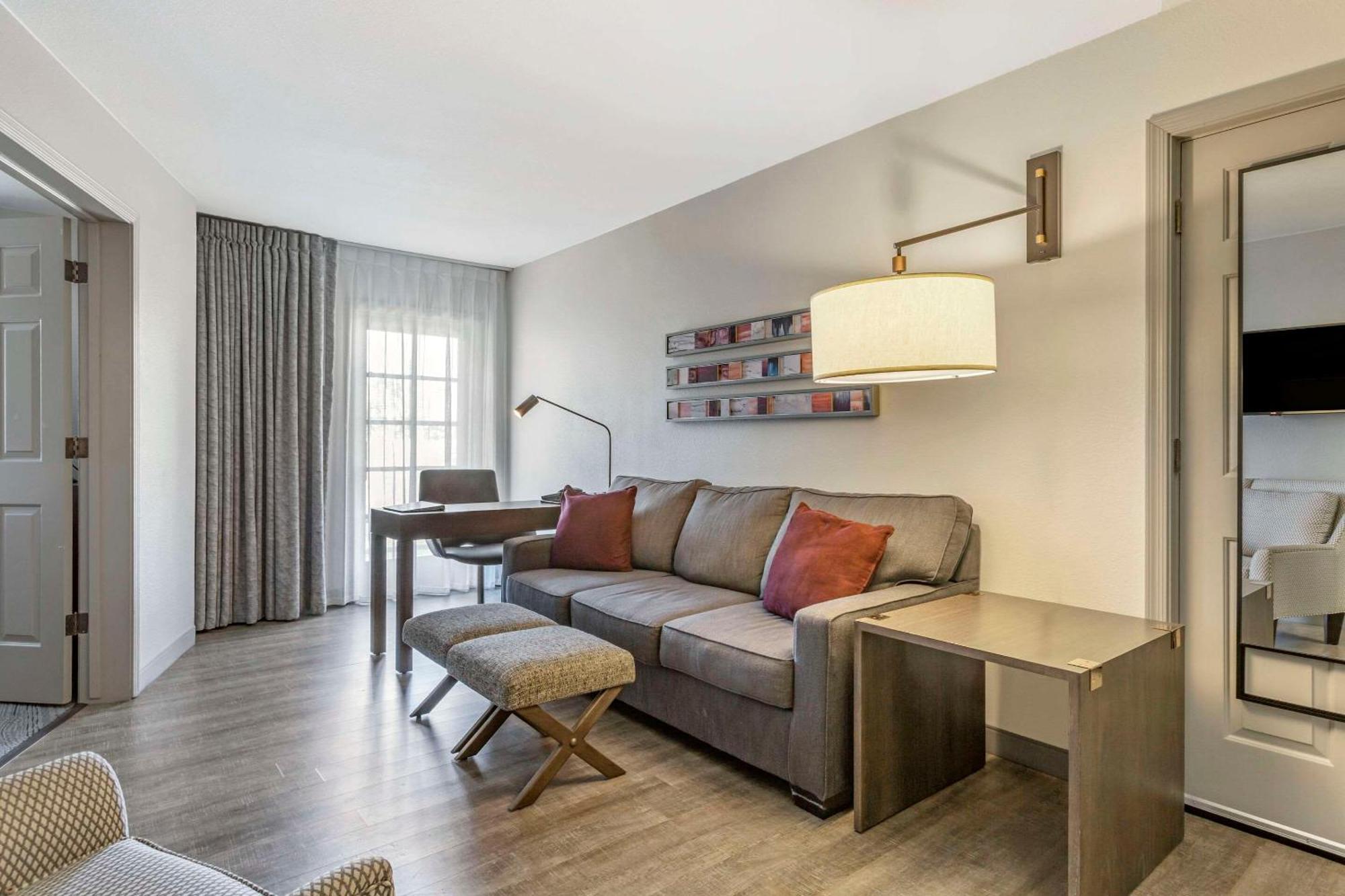 Windmill Suites Surprise - Phoenix, Ascend Hotel Collection Zewnętrze zdjęcie
